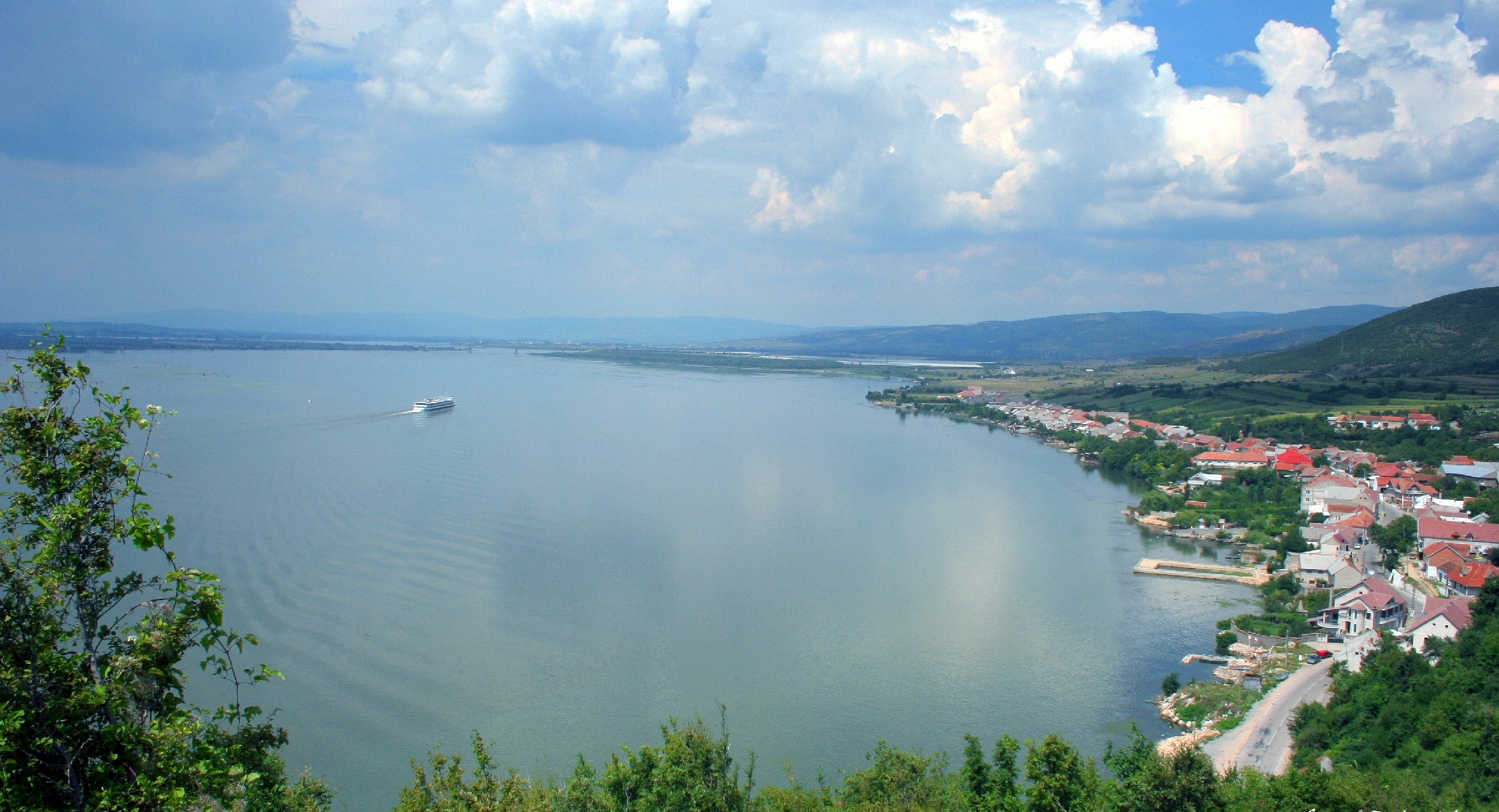 Destinaţia zilei. Clisura Dunării, cel mai frumos defileu din Europa. EU Aleg România – 6 august