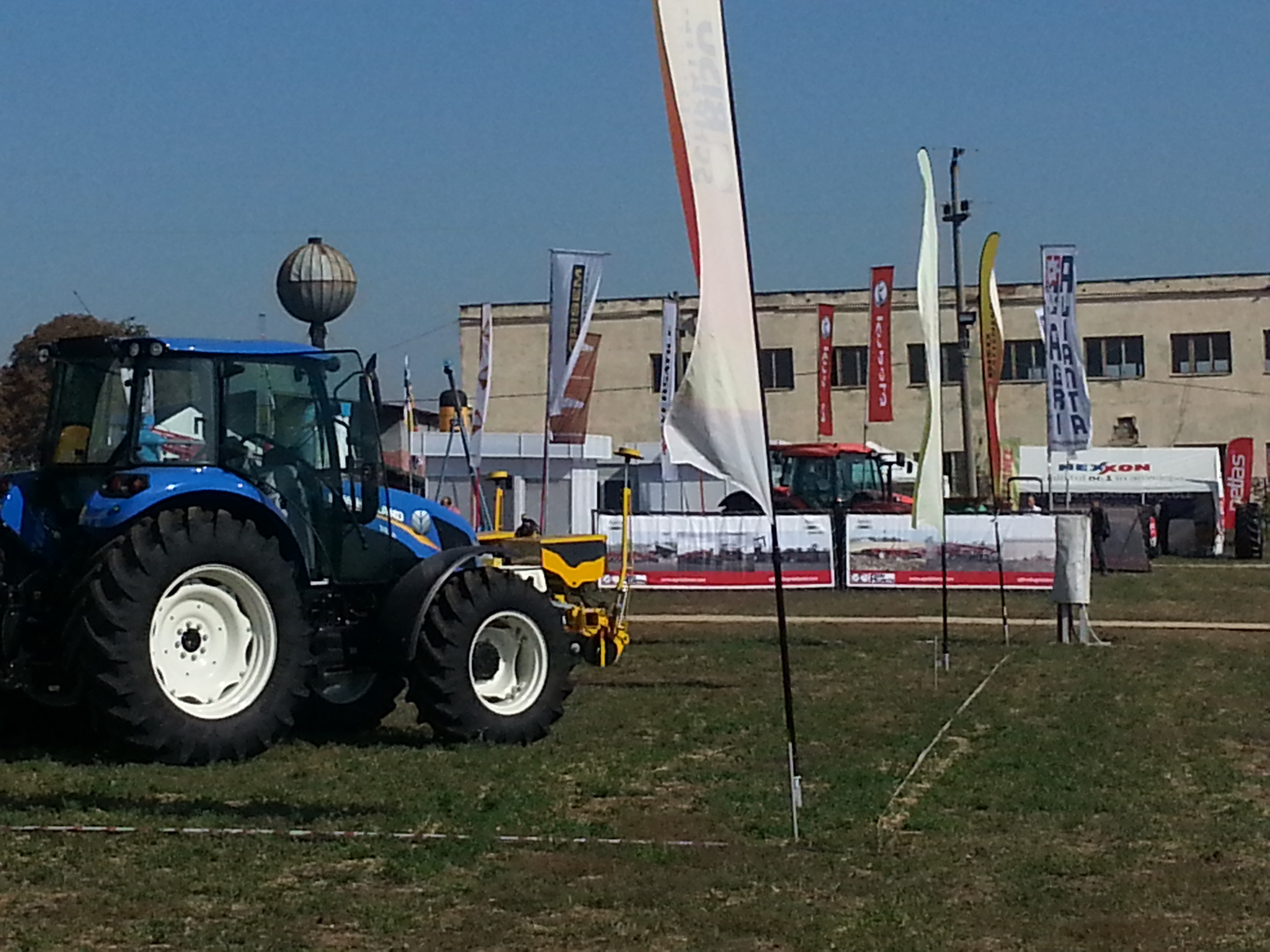 (AUDIO/FOTO) Târgul pentru fermieri AGRALIM a început la ferma Ezăreni