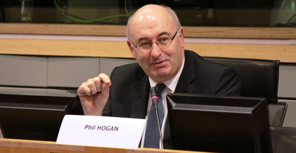 (EXCLUSIV) Phil Hogan, Comisar european pentru agricultură, despre PNDR 2014-2020: „România are un program foarte bun prezentat la Comisie […] OK-ul final va fi primit, sper, în luna martie”