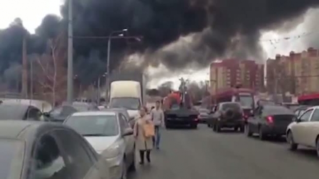 Rusia: 4 morţi în incendiul unui centru comercial