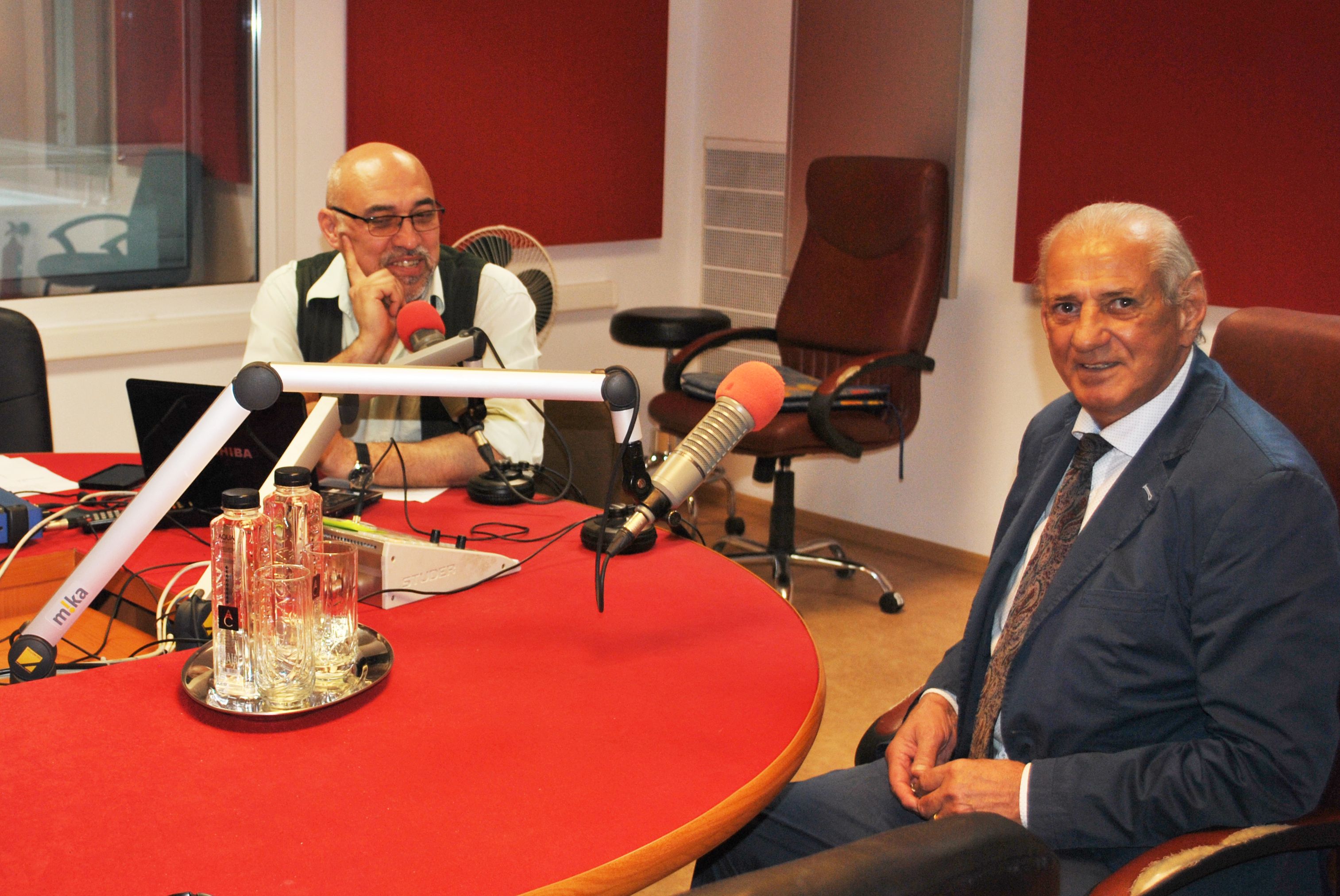 GHEORGHE ZAMFIR în direct la RADIO IAȘI (27.05.2015) (FOTO)