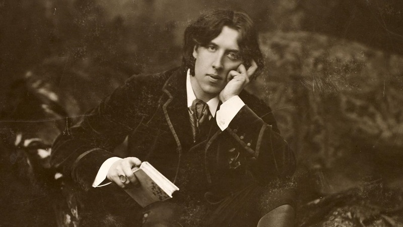 Potretul lui… Oscar Wilde