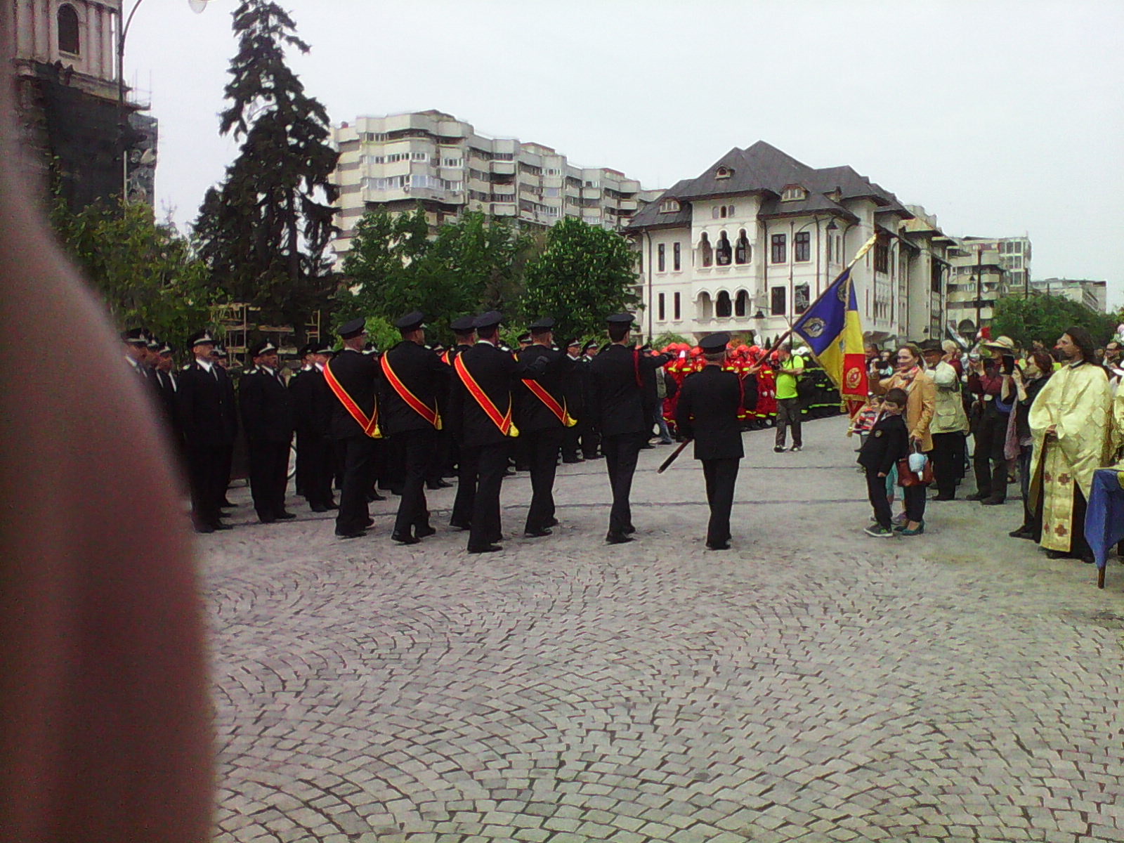 (AUDIO) Iaşi: Ceremonii de aniversare a 10 ani de la înfiinţarea SMURD şi 180 de ani de existenţă a pompierilor