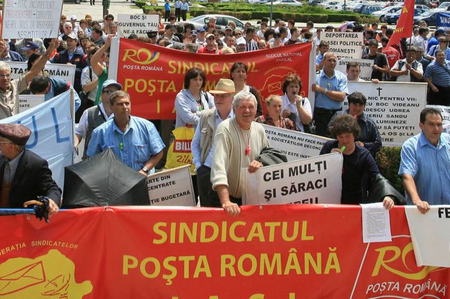 Sindicatul Lucrătorilor Poştali din România pichetează, astăzi, sediul Ministerului Finanţelor