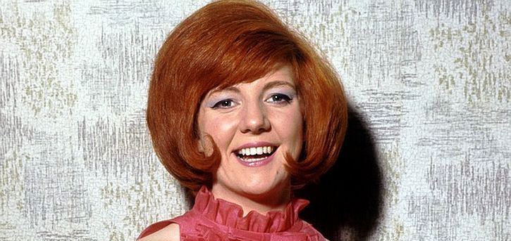 Cântăreaţa şi vedeta de televiziune britanică Cilla Black a murit la 72 de ani