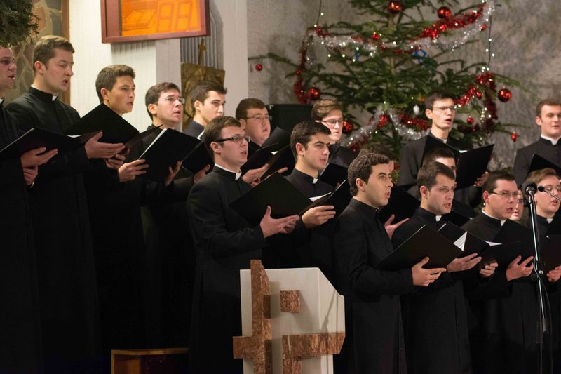 Concert de Crăciun – Institutul Teologic Romano-Catolic „Sfântul Iosif” din Iași (FOTO)