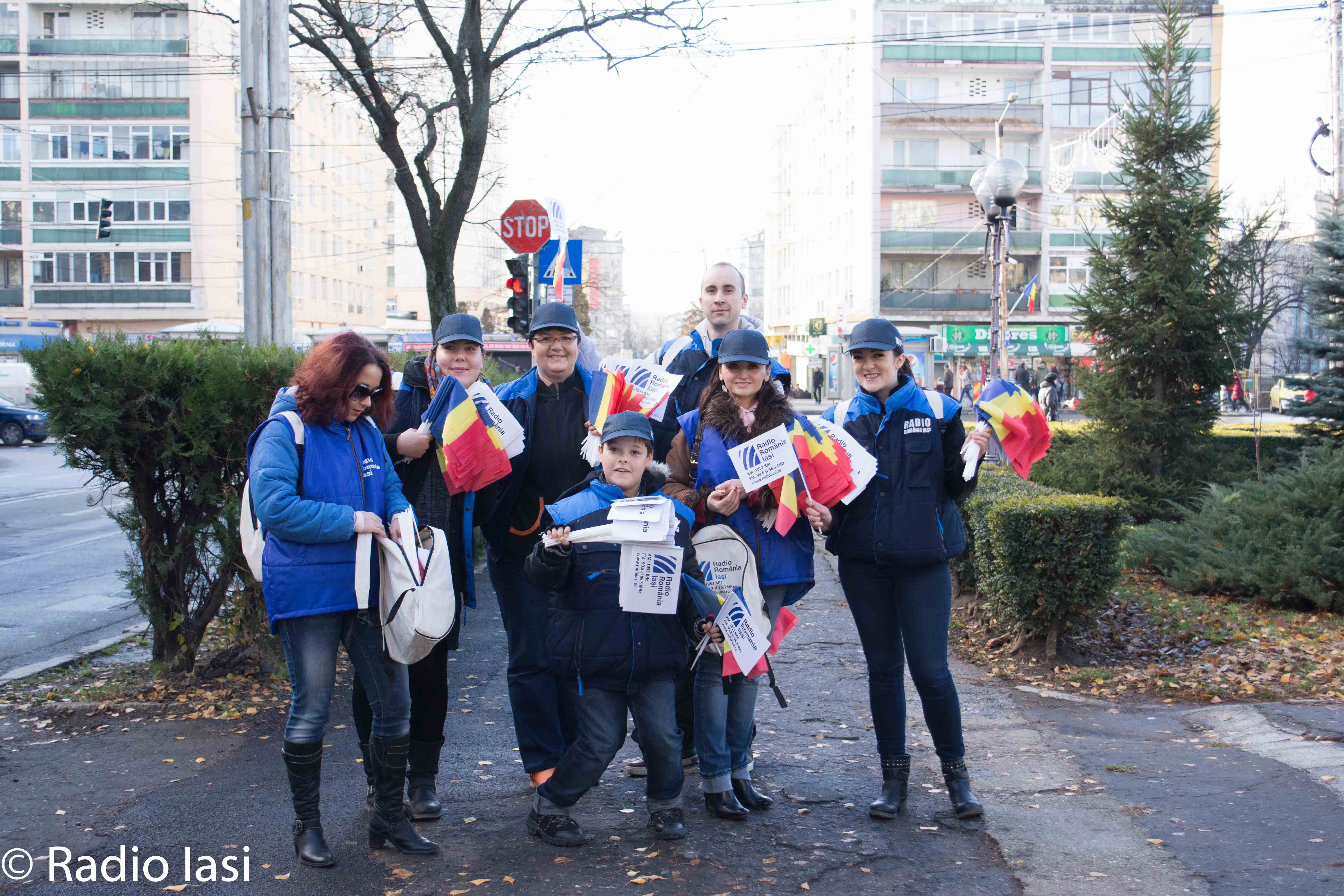 (FOTO/VIDEO) Radio Iaşi s-a prins în hora unirii de 1 Decembrie