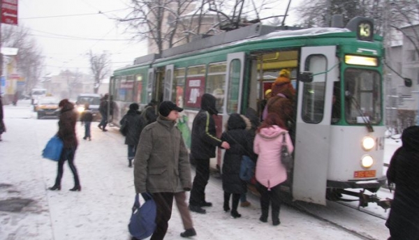 Iaşi: Studenţii și elevii vor beneficia de reduceri la jumătate la bilete și abonamente RATP