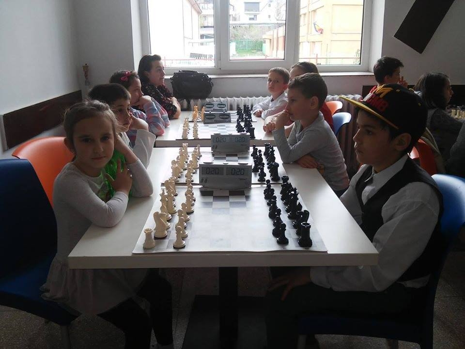 Şahişti ieşeni la RAPID CHESS ONE