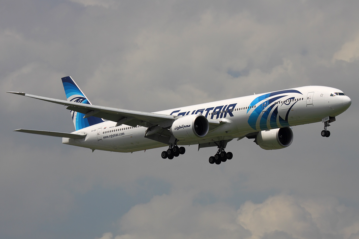 (UPDATE) Epava avionului EgyptAir care a dispărut ieri de pe radare nu a fost găsită