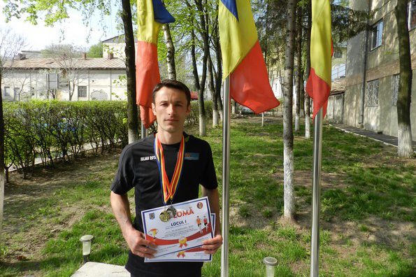 Un pompier din Botoşani participă la un maraton în Deşertul Gobi