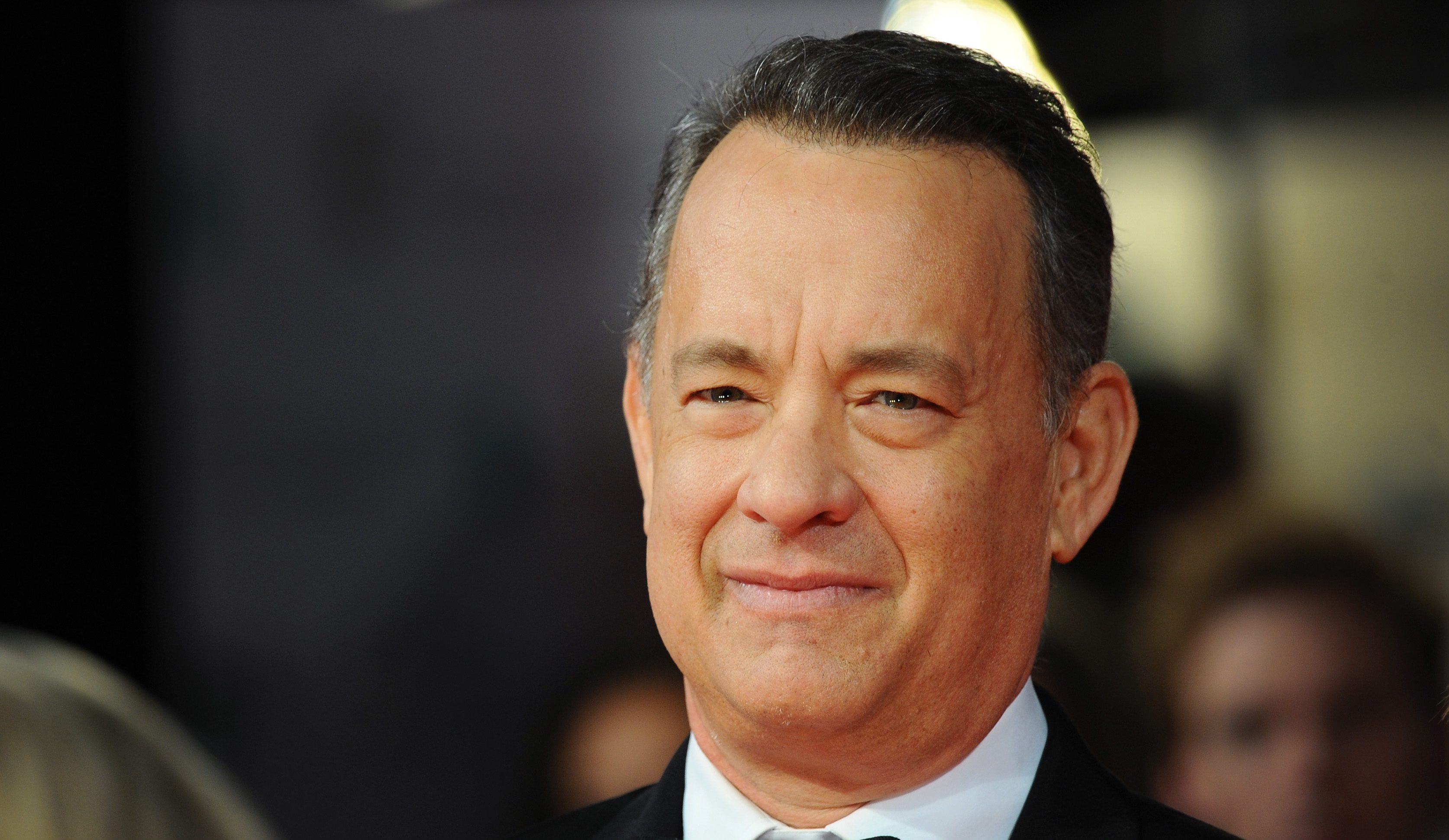 Tom Hanks promovează pe pagina sa de Facebook o peliculă proiectată la Serile Filmului Românesc de la Iaşi