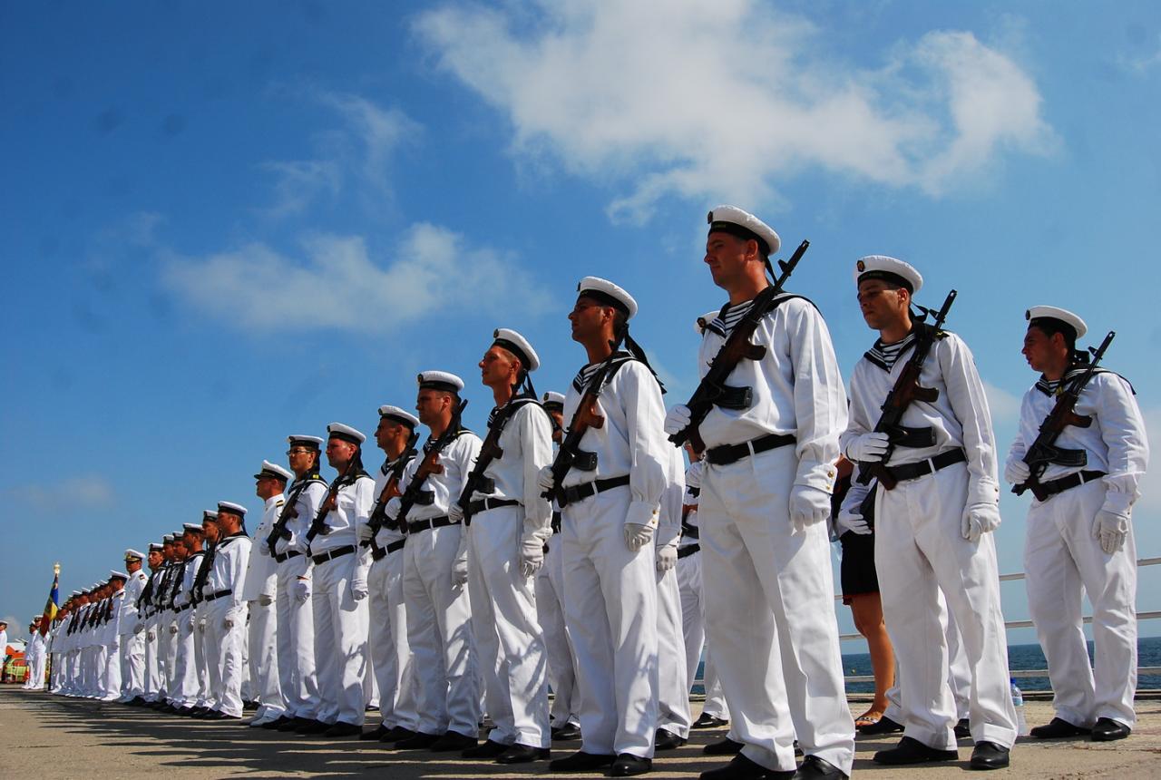 GALAŢI: Manifestări dedicate Zilei Marinei