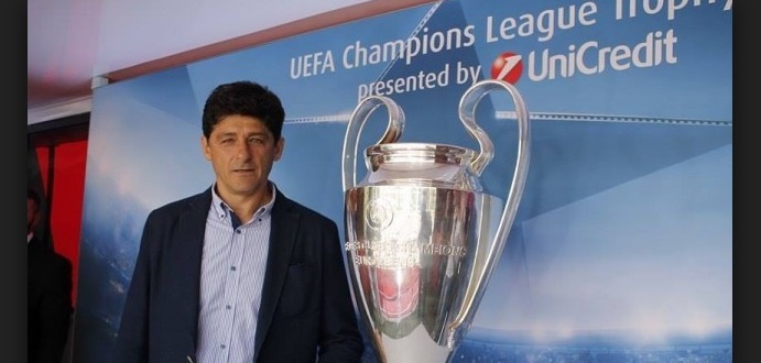 Fotbal: Trofeul UEFA Champions League a ajuns la Bacău, prezentat de Miodrag Belodedici