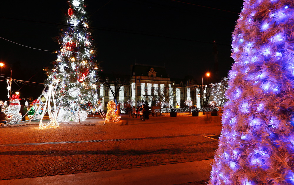 1 Decembrie la Iași: concerte, 5.000 de porții de fasole și aprinderea beculețelor pomului de Crăciun