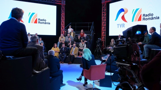 VIDEO: Radio România şi TVR, între public şi politic. Cine plăteşte?