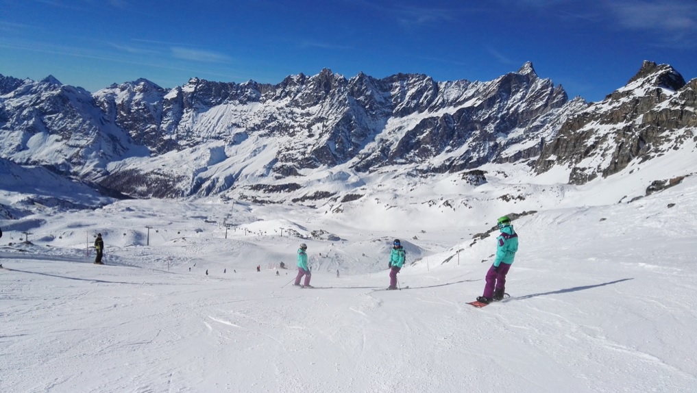 Italia: Încheierea misiunii de salvare a persoanelor blocate în teleferic la Cervinia