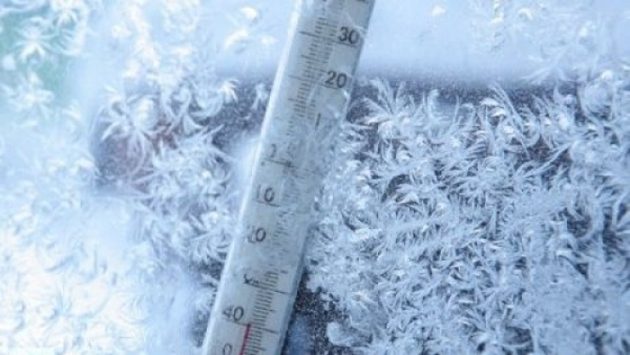 Decembrie vine cu ninsoare, viscol şi ceaţă densă; temperatura aerului scade cu 4 – 6 grade Celsius