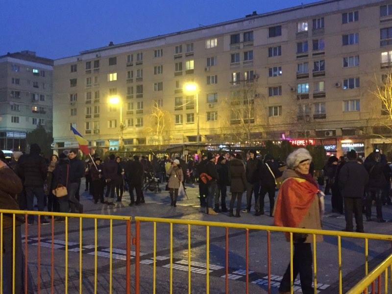 (LIVE TEXT/ FOTO) A șasea seară de proteste la Iași