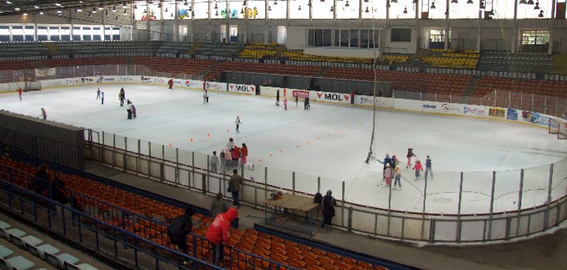 Galaţi: Intrare liberă la patinoar de Valentine’s Day