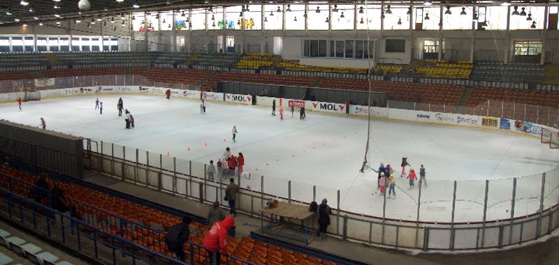 Galaţi: Intrare liberă la patinoar de Valentine’s Day