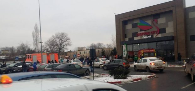 Galaţi: Persoana vinovată de alarma falsă cu bombă la mall a fost identificată