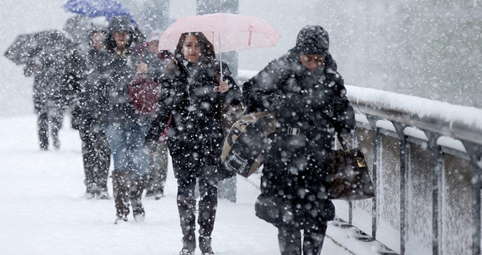 Informare meteo de ploi şi ninsoare