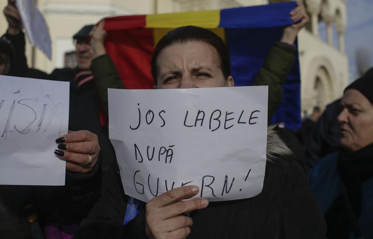 Proteste pentru susținerea Guvernului, în fața Palatului Cotroceni