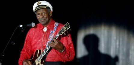 Legendarul rocker Chuck Berry a murit la vârsta de 90 de ani