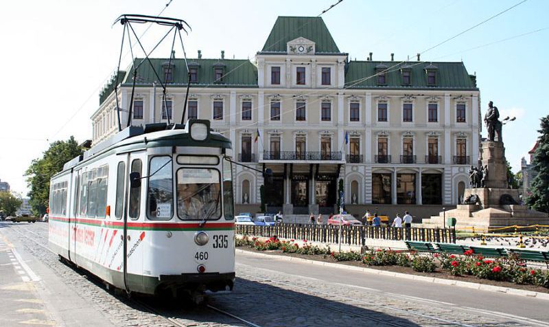 IAŞI: Municipalitatea ieşeană cumpără 11 tramvaie second hand