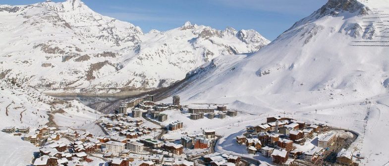 Avalanşă pe o pistă aglomerată de ski în staţiunea montană franceză Tignes