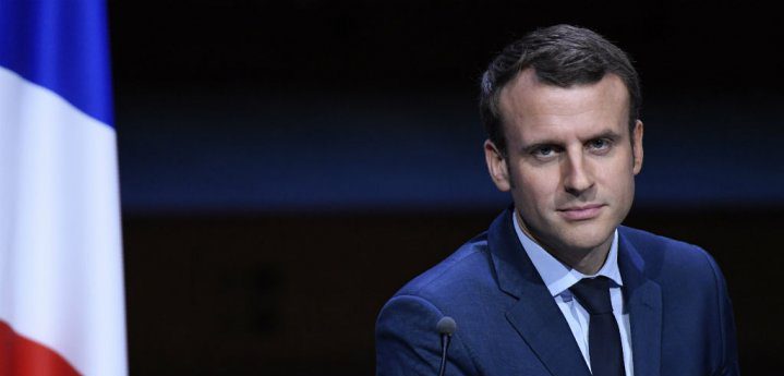 Emmanuel Macron îşi începe oficial mandatul de preşedinte al Franţei