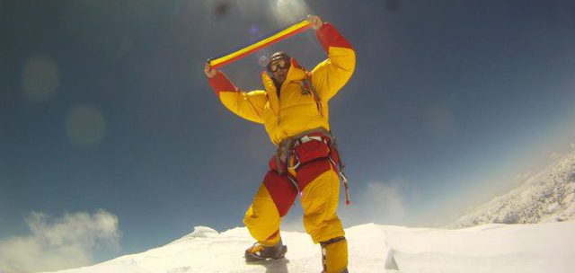 PREMIERĂ pentru alpinismul românesc: Horia Colibășanu a urcat pe Everest fără oxigen suplimentar sau șerpași