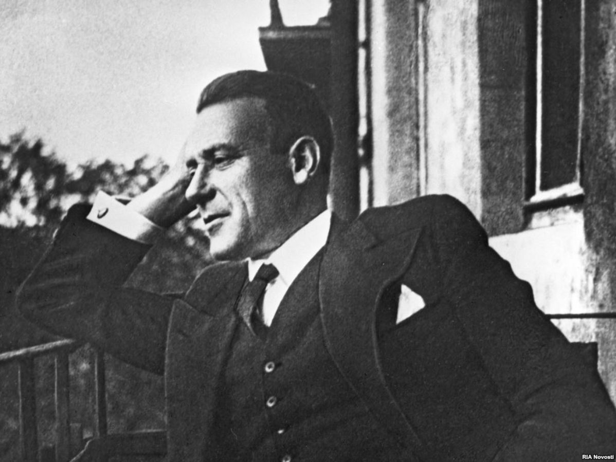 Bulgakov, „mort viu” într-un regim dement