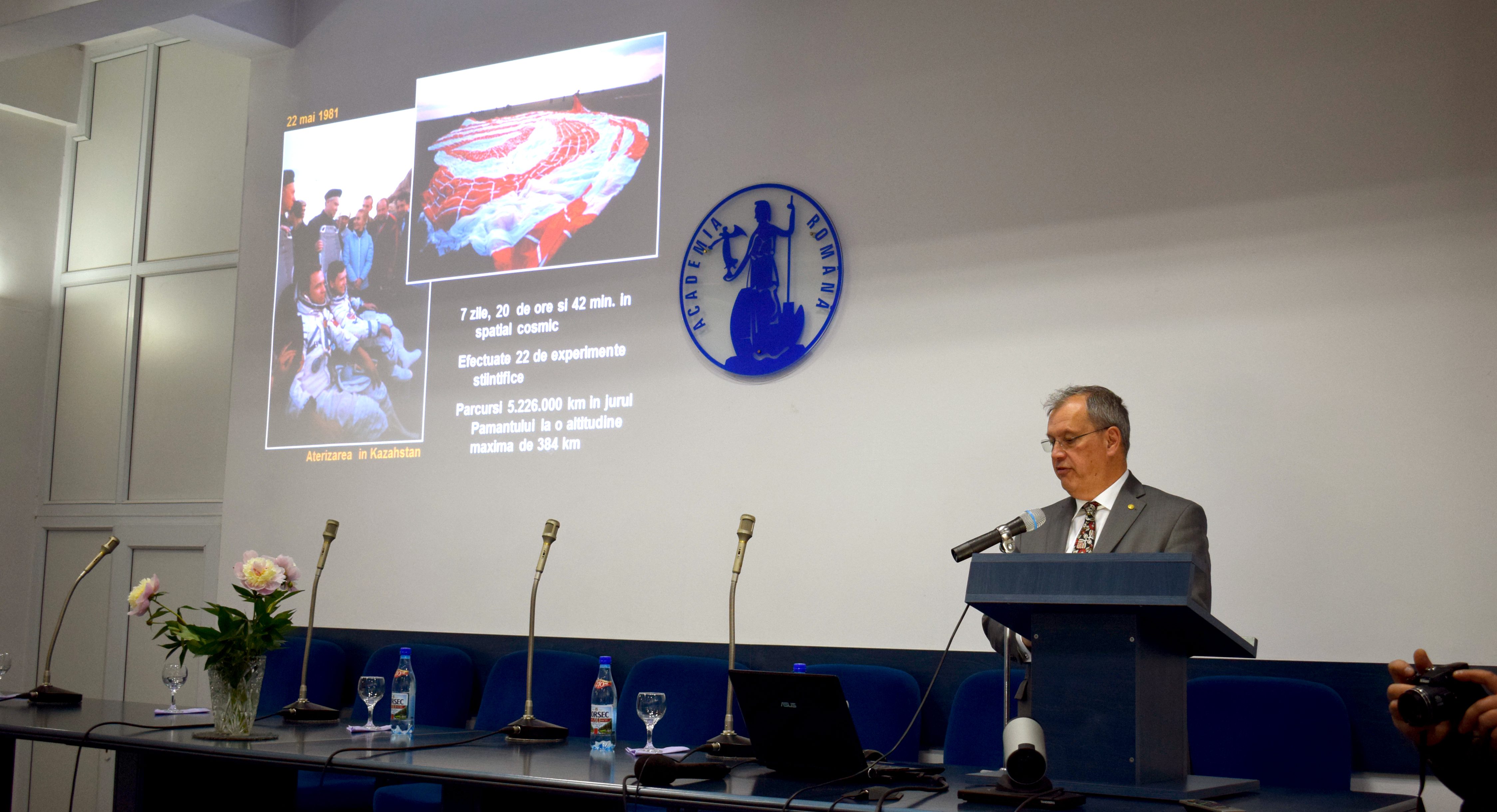 (FOTO) TUIASI îi va oferi titlul de Doctor Honoris Causa lui Dumitru Prunariu și l-a propus pentru titlul de cetățean de onoare al Iașului