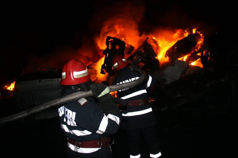 Cluj: Incendiu la locomotiva unui tren de persoane