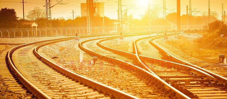 CFR: Trenurile vor circula astăzi cu viteză REDUSĂ din cauza caniculei