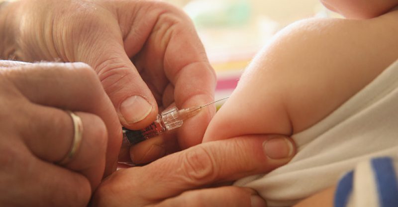 Suceava: S-au înfiinţat şapte centre de vaccinare antirujeolică în judeţ