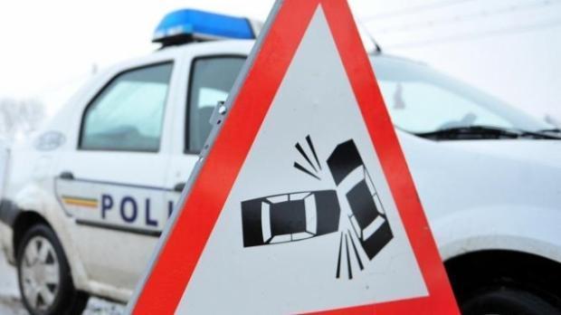 Galaţi: Maşină de poliţie implicată într-un accident rutier