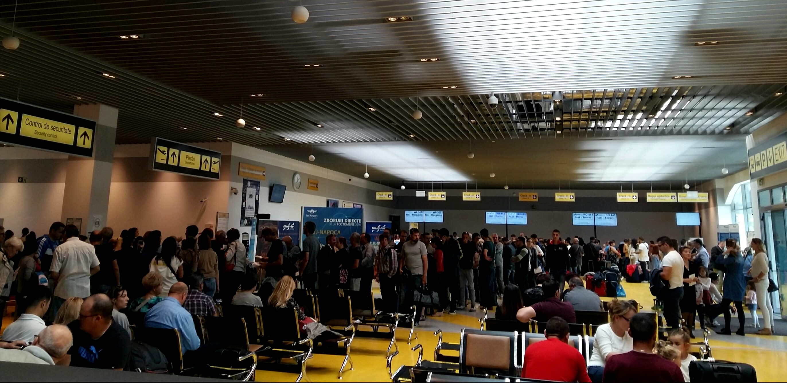 Număr record de pasageri la Aeroportul Internaţional Iaşi