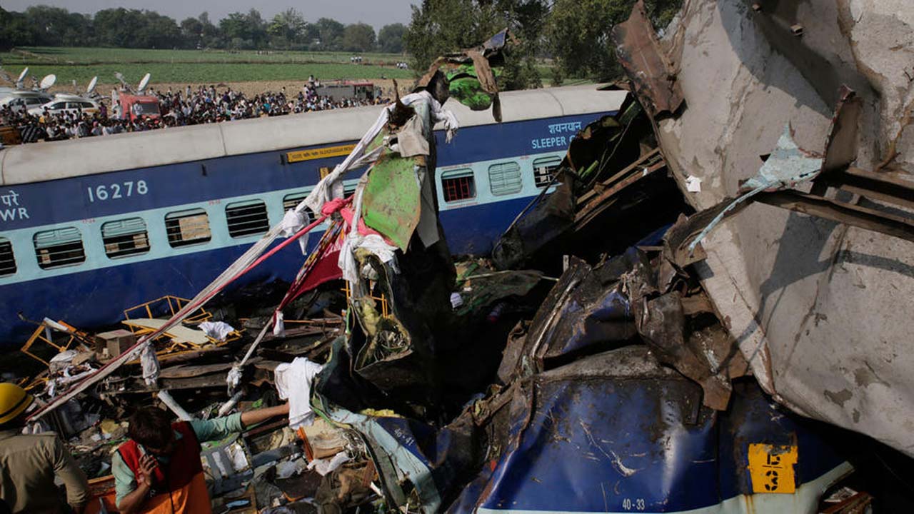 Accident de tren în India: 23 de morți și 64 de răniți (oficial)