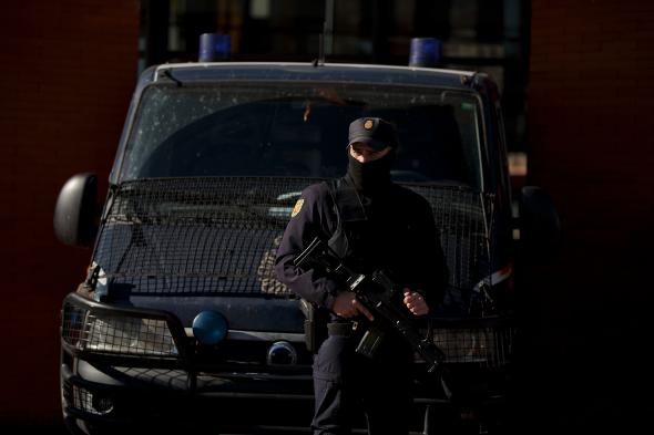 Spania: Poliţia a oprit un al doilea atentat la sud de Barcelona. Cinci terorişti au fost ucişi