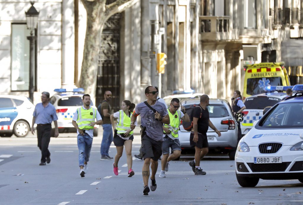 (UPDATE) Presupusul autor al atentatului de la Barcelona a fost împușcat mortal de poliția catalană (EFE)