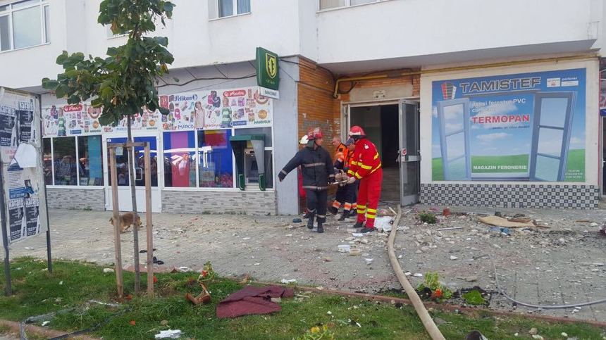 Botoșani: Blocul afectat de explozia din 15 septembrie nu mai poate fi locuit, susține expertul tehnic