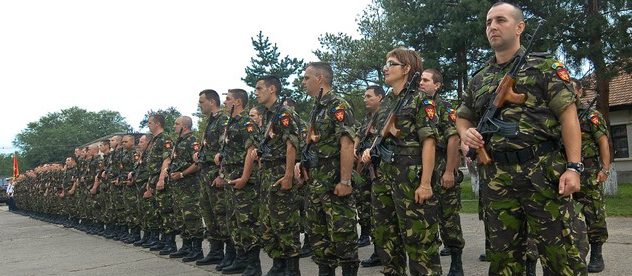 Militarii nu vor primi luna aceasta veniturile integrale