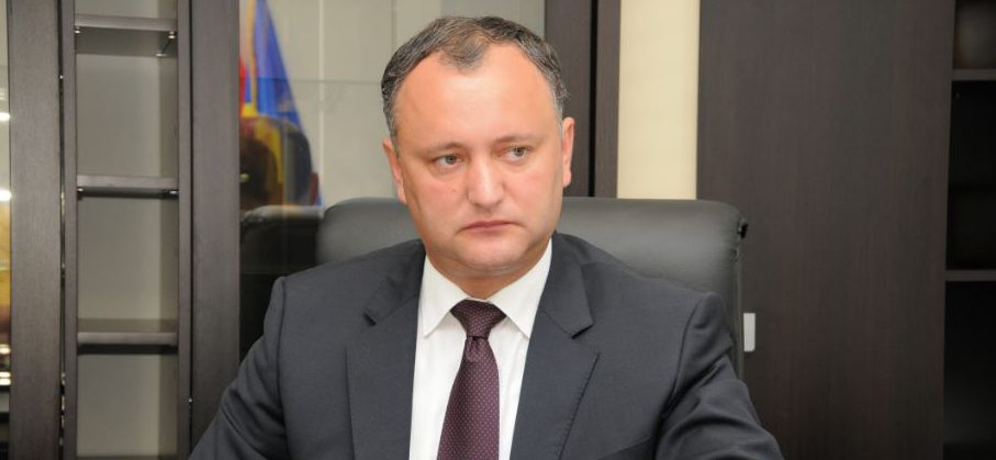 Preşedintele Republicii Moldova, Igor Dodon, a rămas fără atribuţia de a numi ministrul apărării