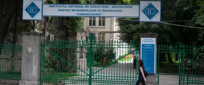 Preşedintele cere reexaminarea legii privind trecerea Institutului ‘Cantacuzino’ în subordinea ANCŞI