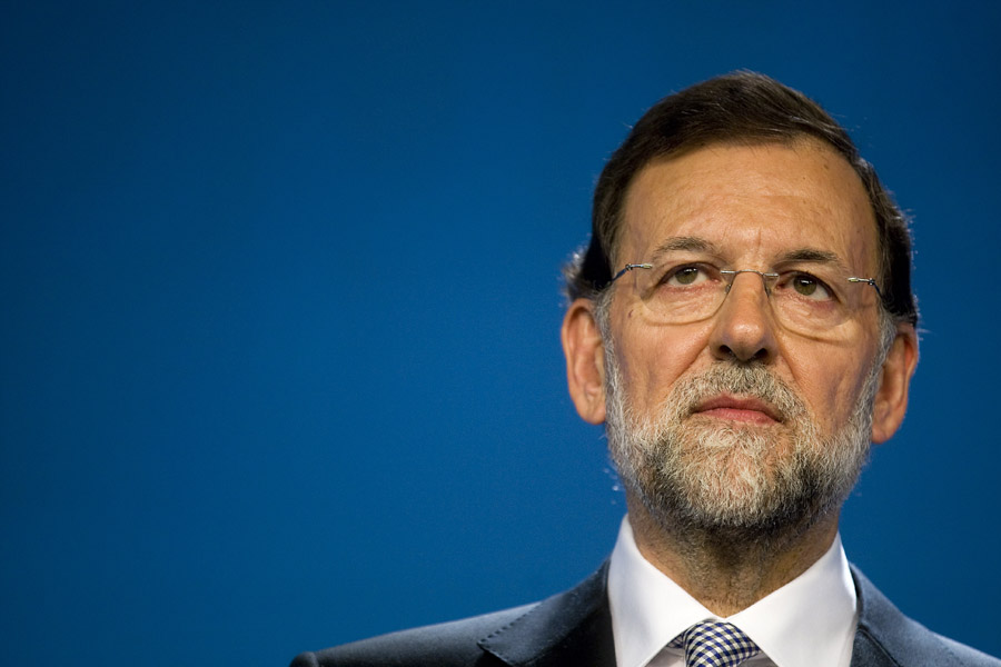 Premierul spaniol Mariano Rajoy ameninţă că va suspenda autonomia Cataloniei