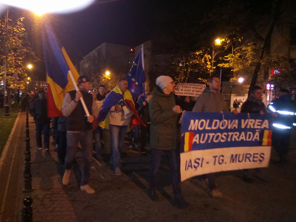 (FOTO) Proteste de amploare în toată ţara faţă de legile Justiţiei