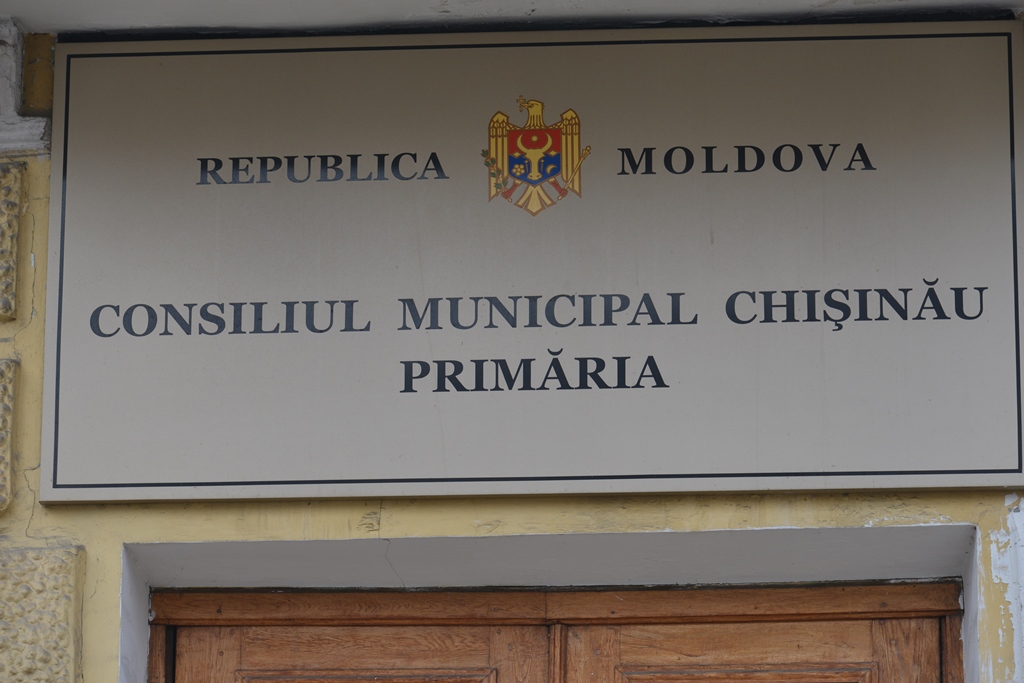 Liderul socialiştilor din Consiliul Municipal Chişinău, după eşecul referendumului: Chirtoacă ar trebui să îşi dea demisia